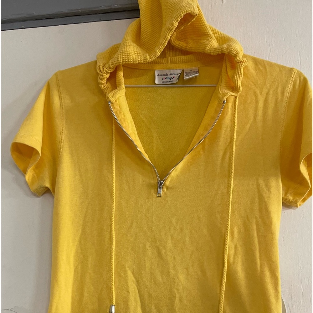 AMANDA STEWART…leisure wear…size. S